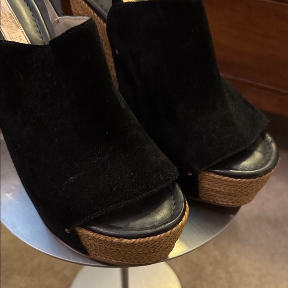 Rose gold Chic Black Suede Slingback Sandals - Picture 3 of 9